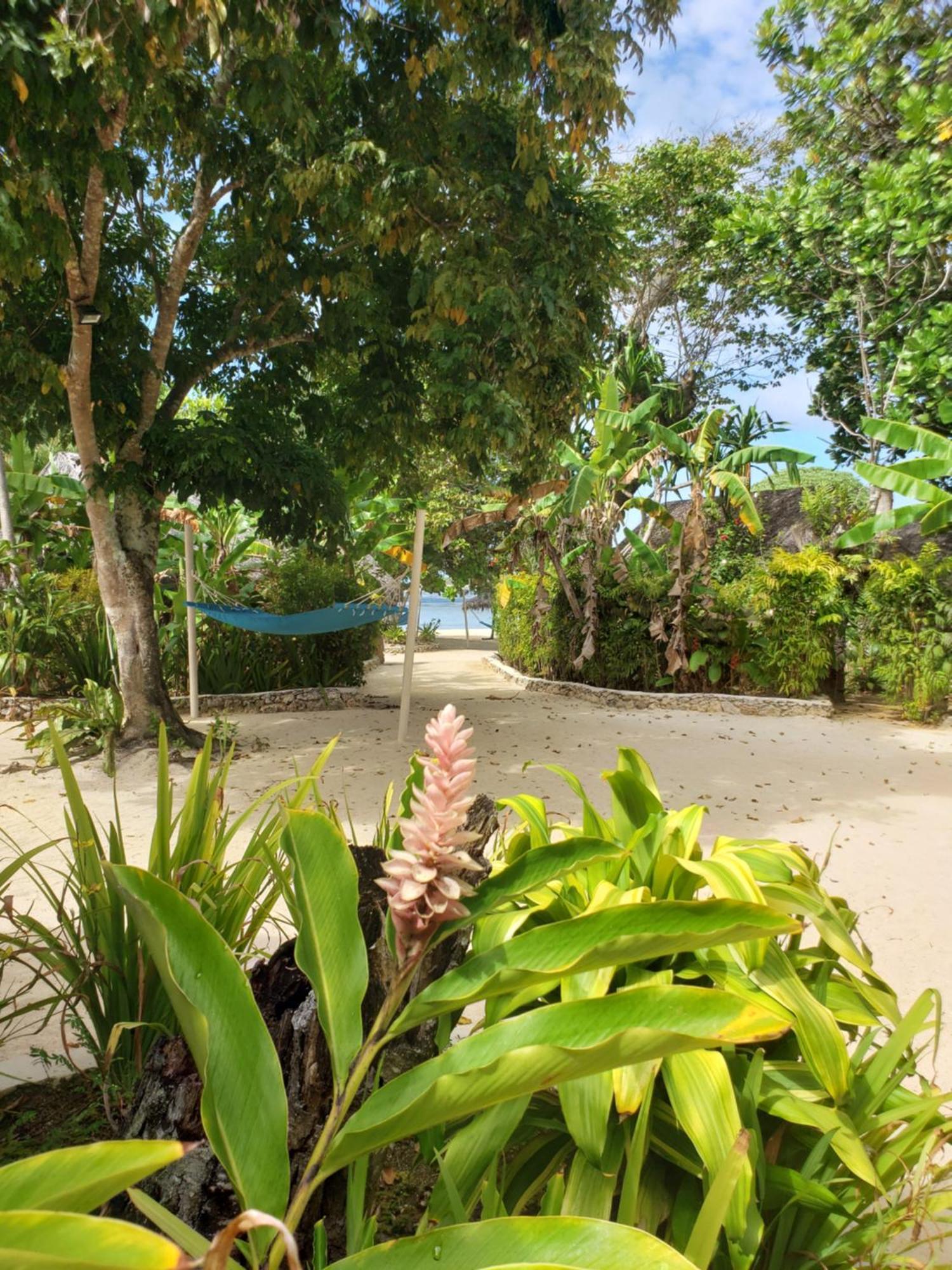 Breakas Beach Resort (Adults Only) Port Vila Eksteriør bilde