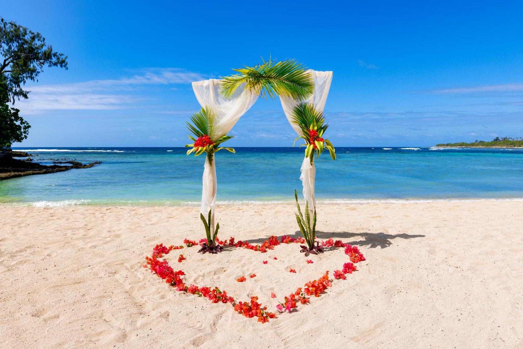 Breakas Beach Resort (Adults Only) Port Vila Eksteriør bilde