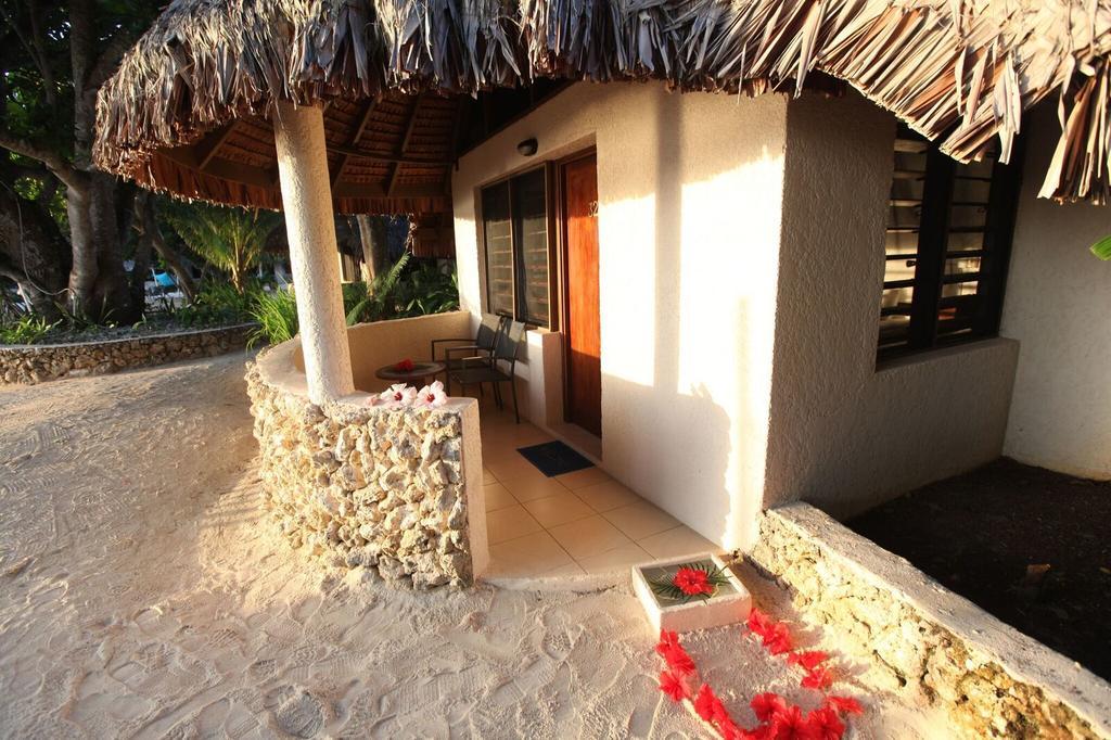 Breakas Beach Resort (Adults Only) Port Vila Eksteriør bilde