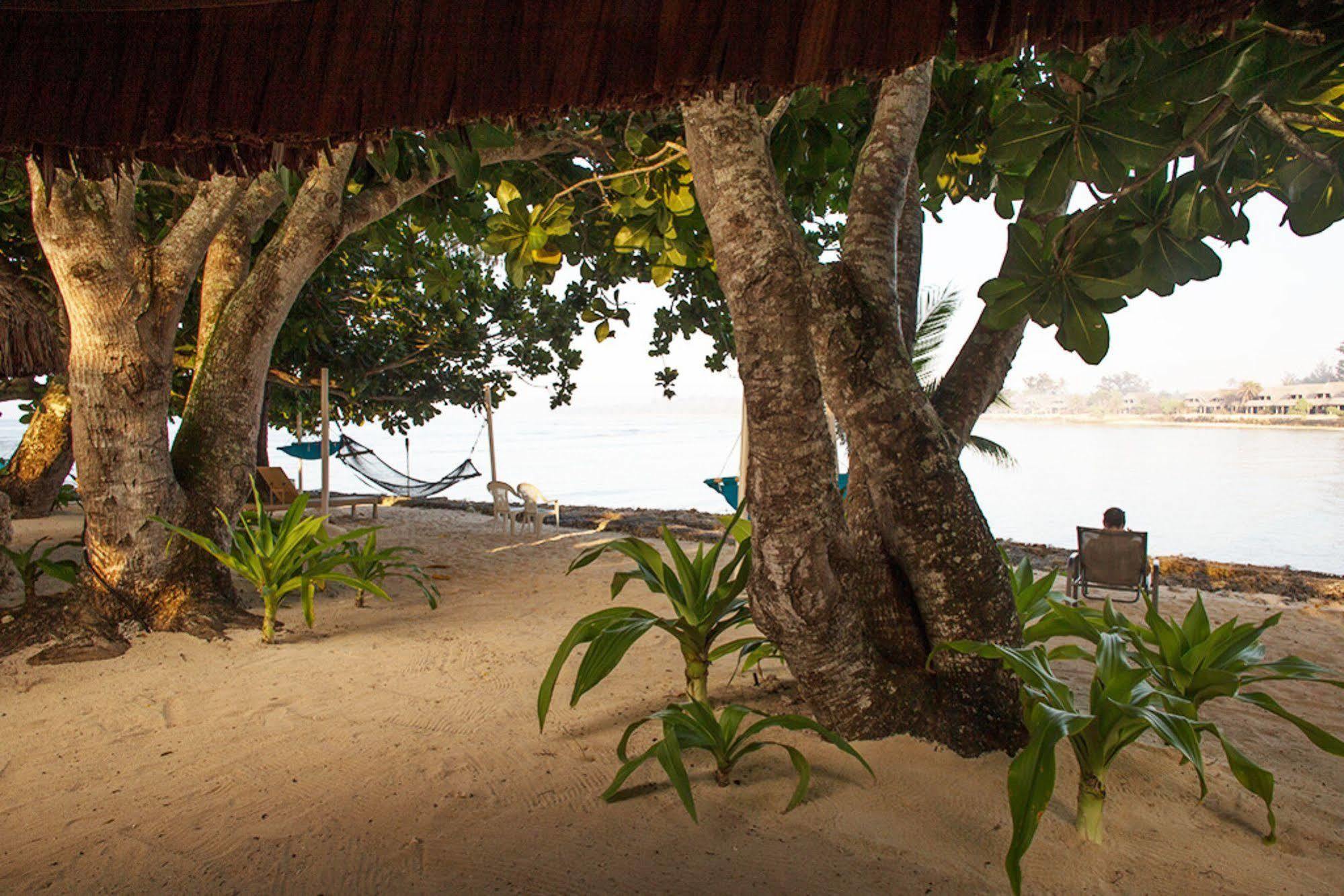 Breakas Beach Resort (Adults Only) Port Vila Eksteriør bilde