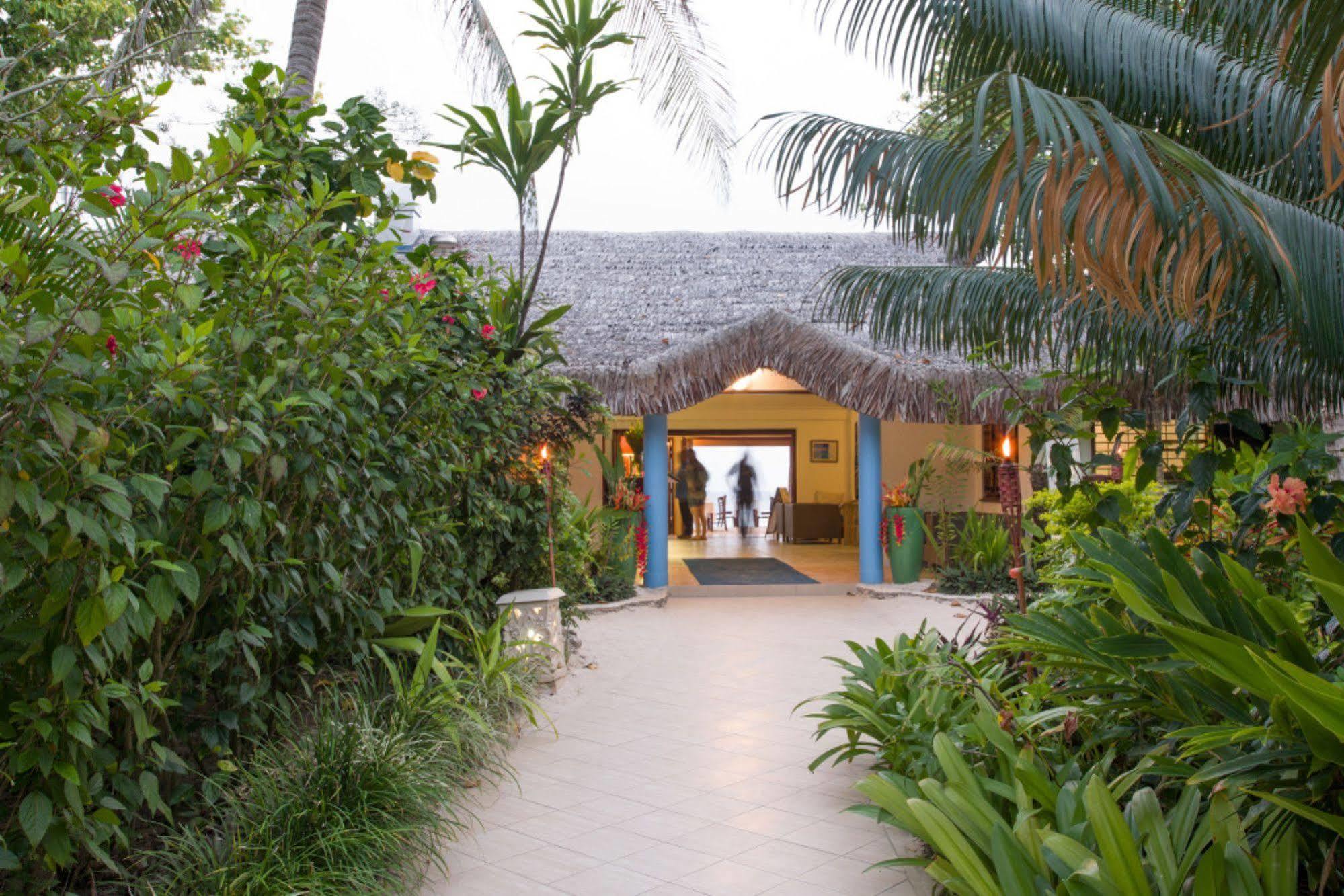 Breakas Beach Resort (Adults Only) Port Vila Eksteriør bilde
